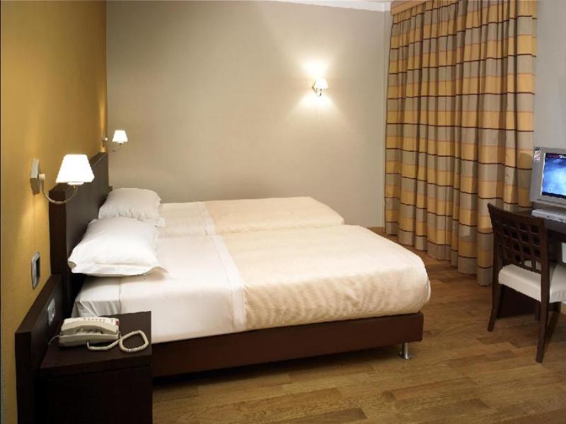 Hotel Dei Vicari image