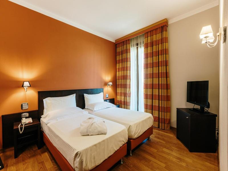 Hotel Dei Vicari image