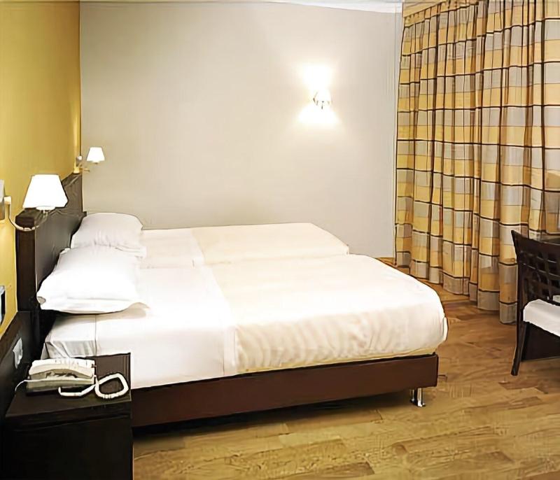 Hotel Dei Vicari image