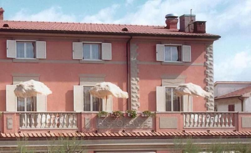 Hotel Villa Tirreno image