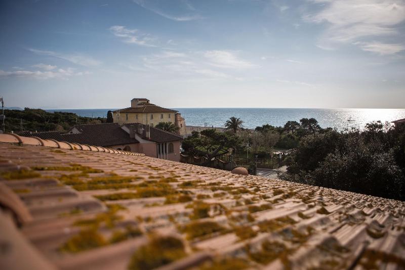 Hotel Villa Tirreno image
