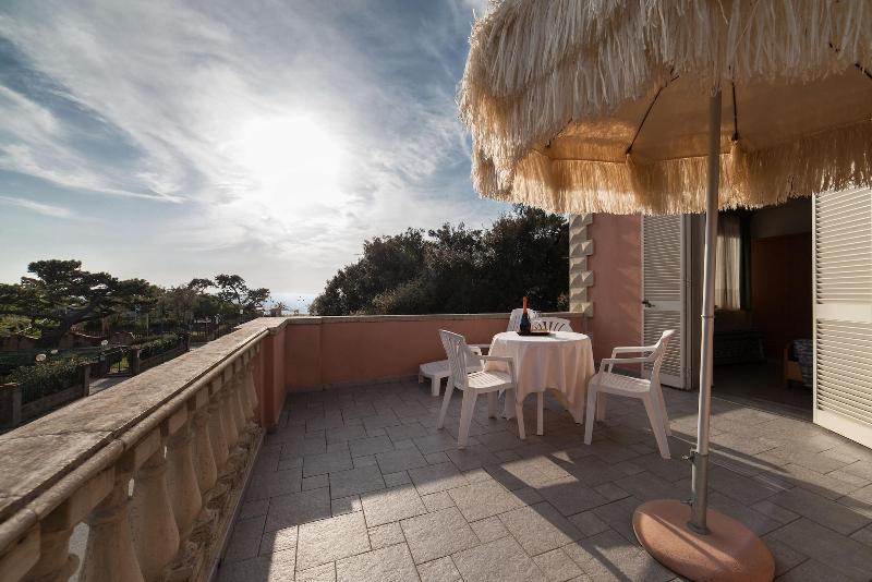 Hotel Villa Tirreno image
