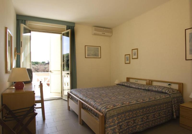 Hotel Villa Tirreno image