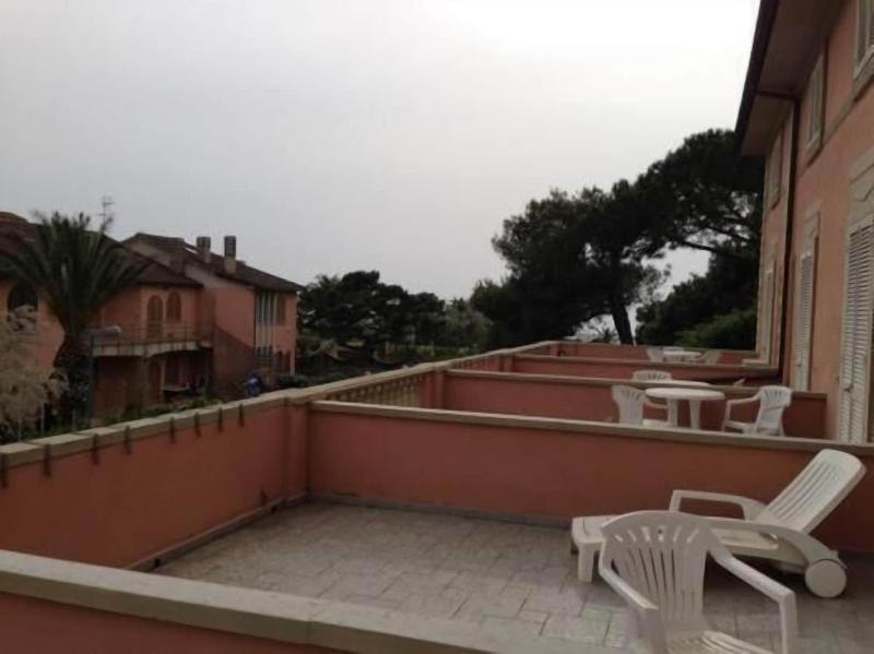 Hotel Villa Tirreno image
