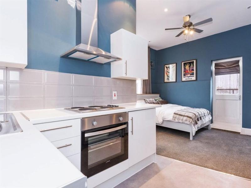 Summerfield Pub & Boutique Rooms image