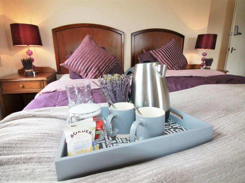 Summerfield Pub & Boutique Rooms image