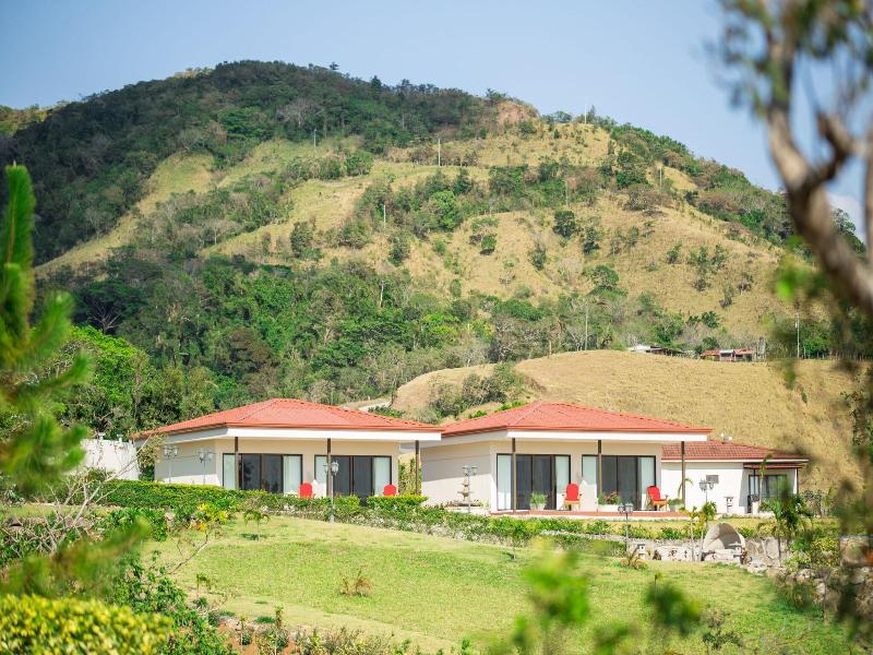 Vida Mountain Resort & Spa - Adults Only image
