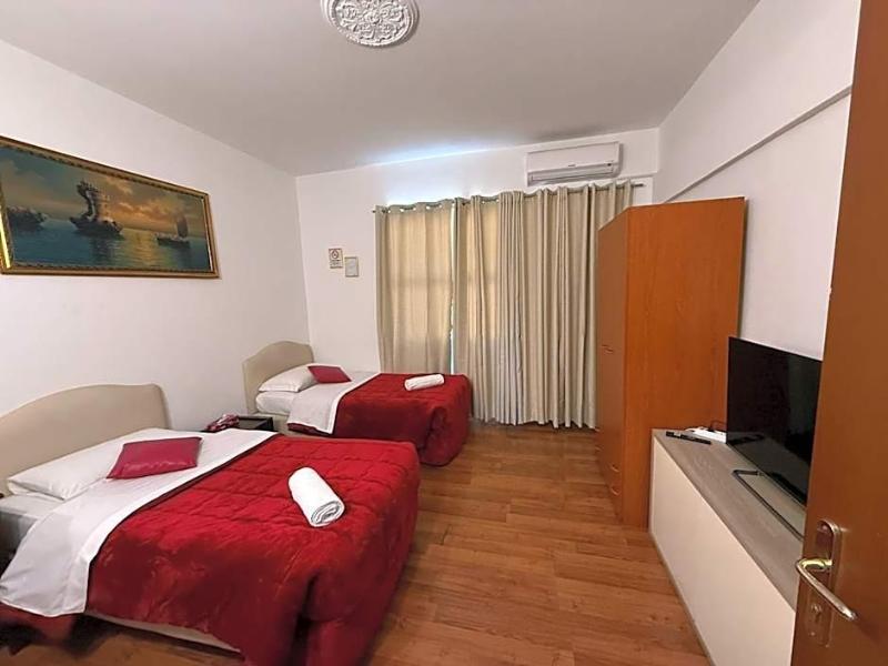 Two Ducks Hostel image