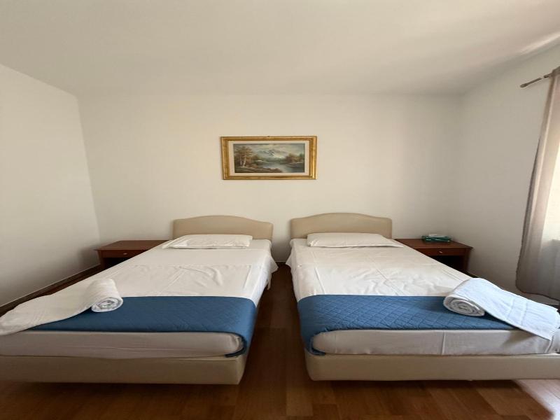 Two Ducks Hostel image