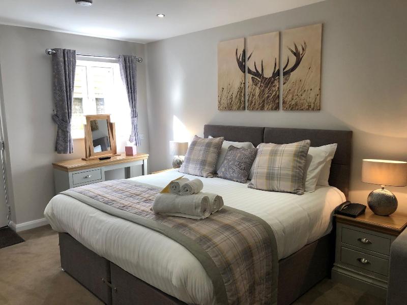 De Courceys Manor Cottages image