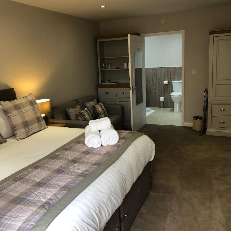 De Courceys Manor Cottages image