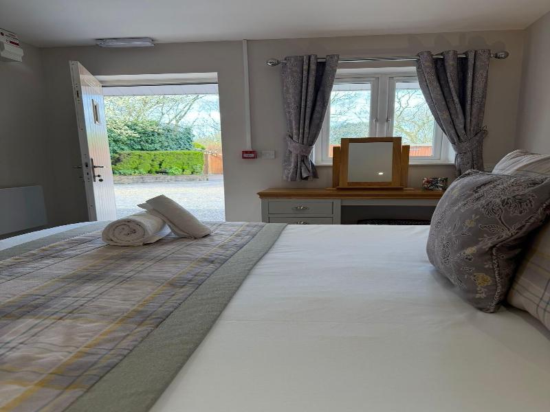 De Courceys Manor Cottages image