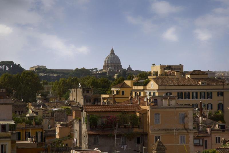 Ripense In Trastevere image