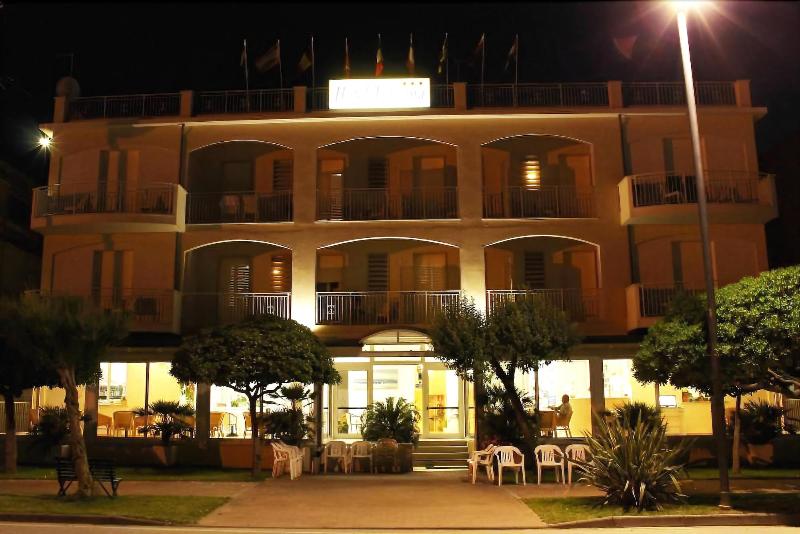 Hotel Toscana image