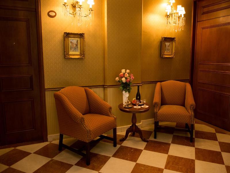 Grand Hotel Boutique Tepatitlán image