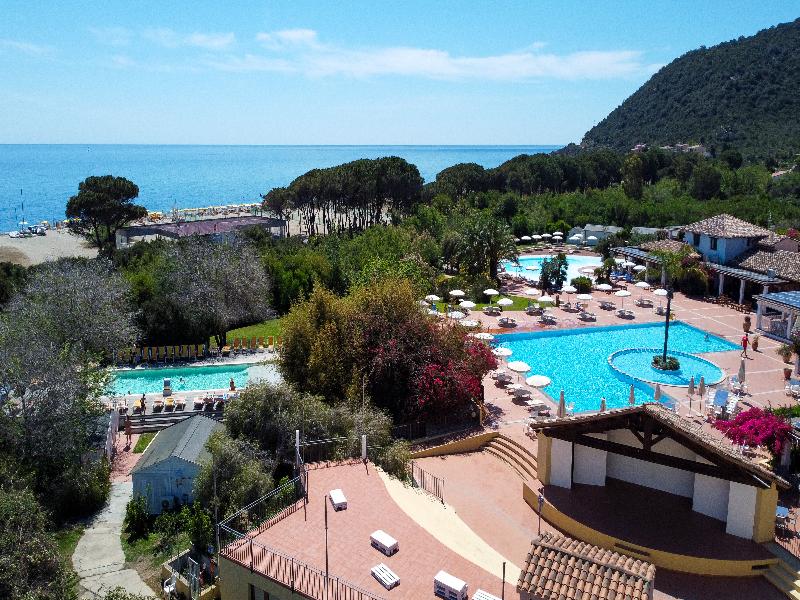 Perdepera Resort image