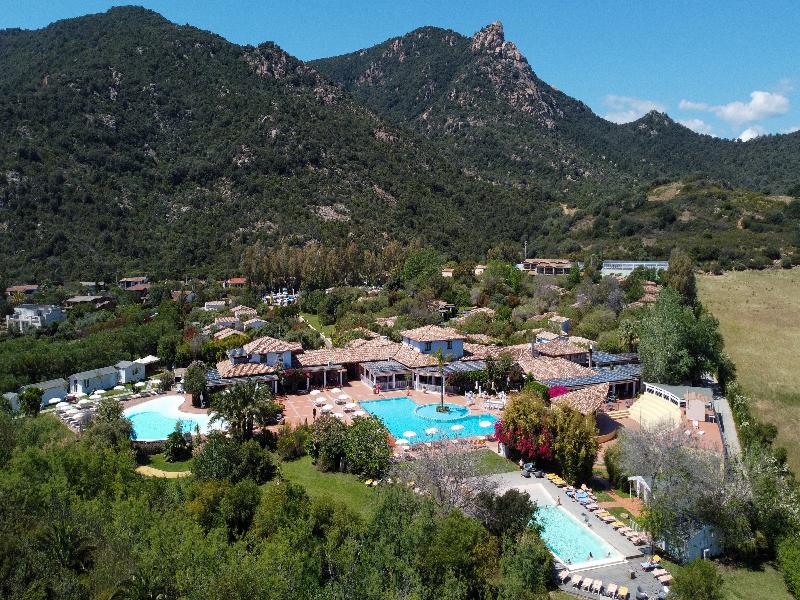 Perdepera Resort image