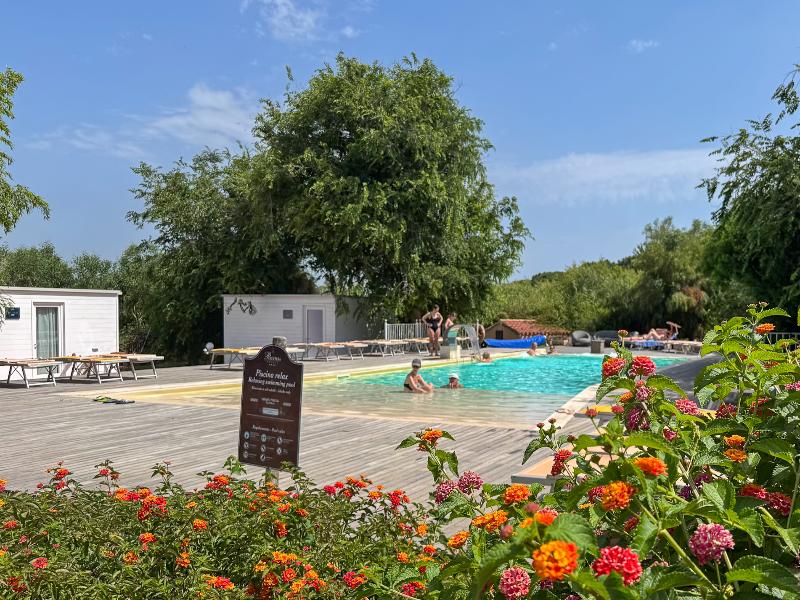 Perdepera Resort image