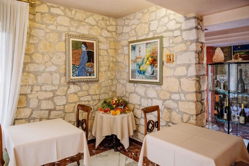 La Dolce Vita - Image 10