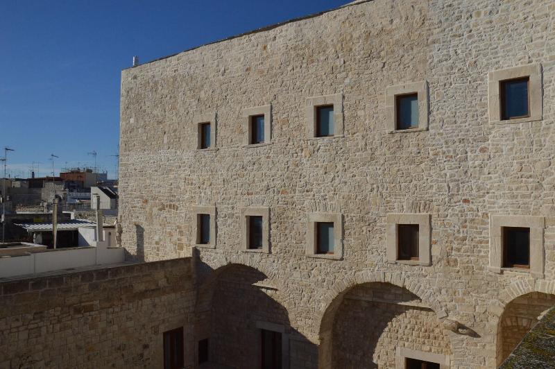 S. Martin Hotel image