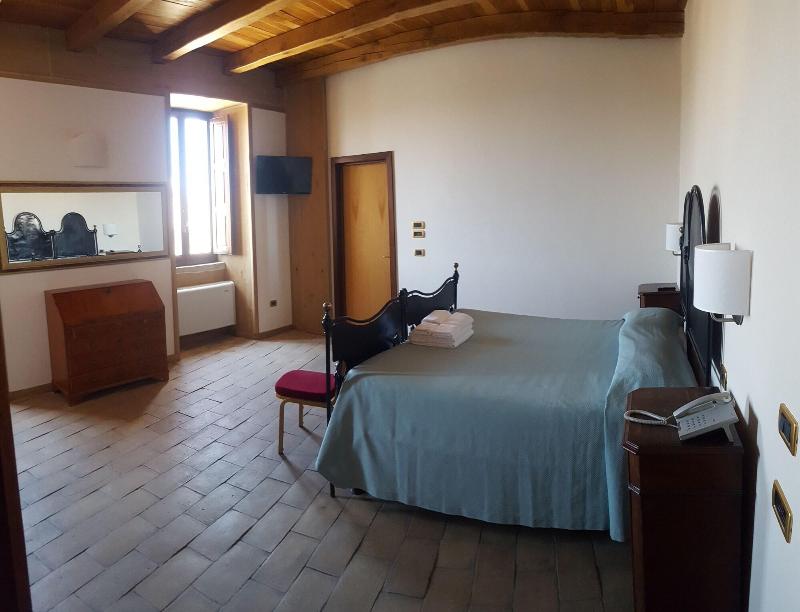 S. Martin Hotel image