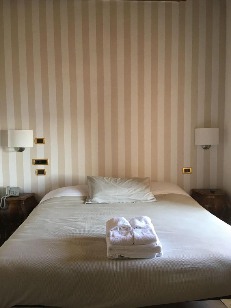 S. Martin Hotel image