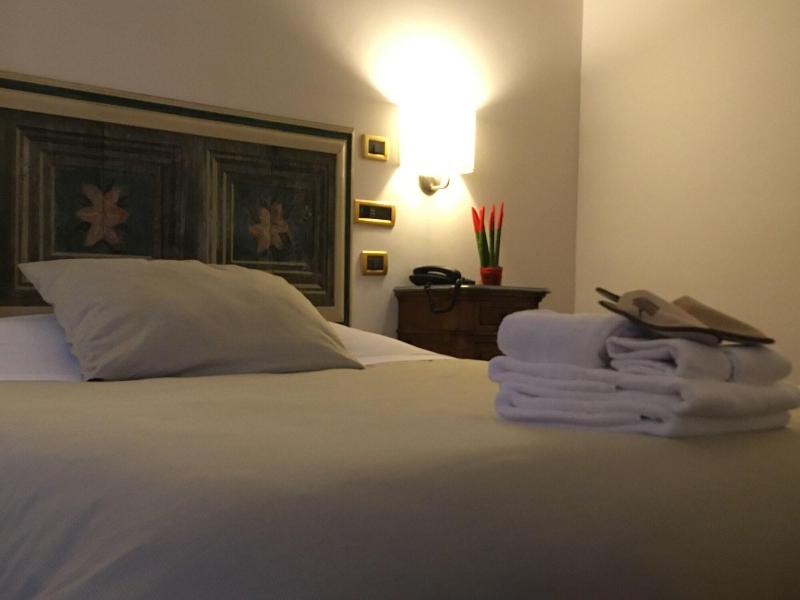 S. Martin Hotel image