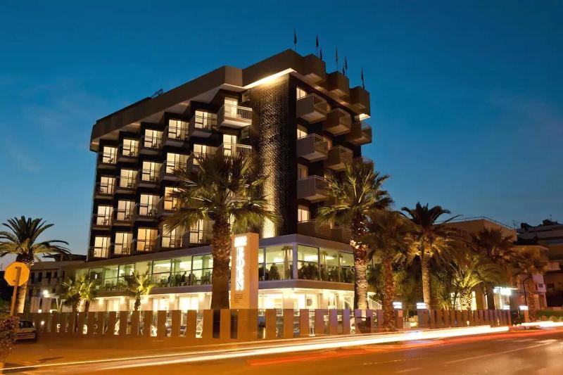Hotel Eden image