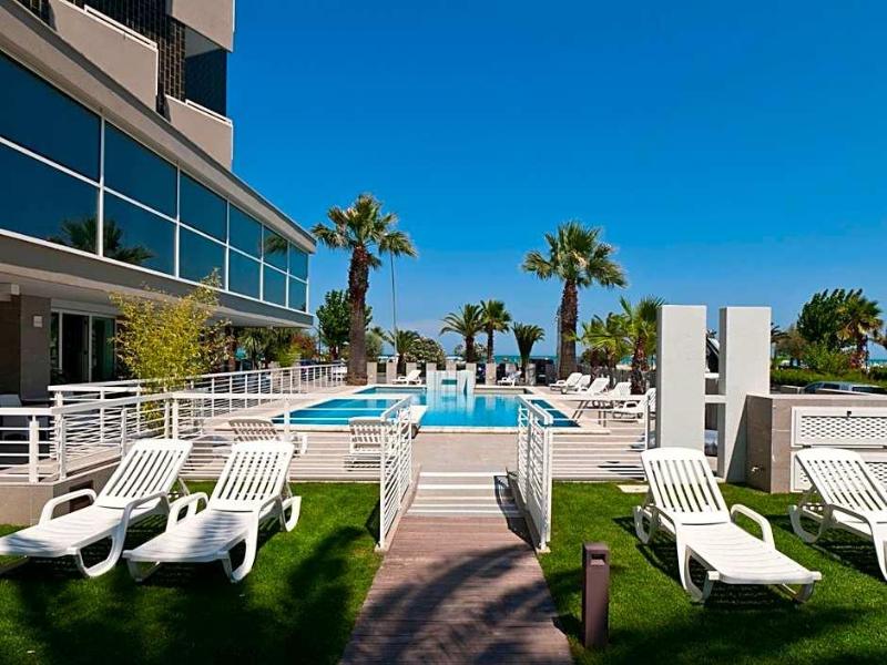 Hotel Eden image
