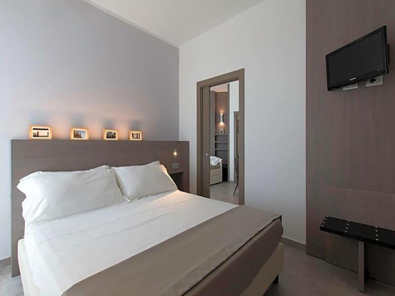 Hotel Eden image