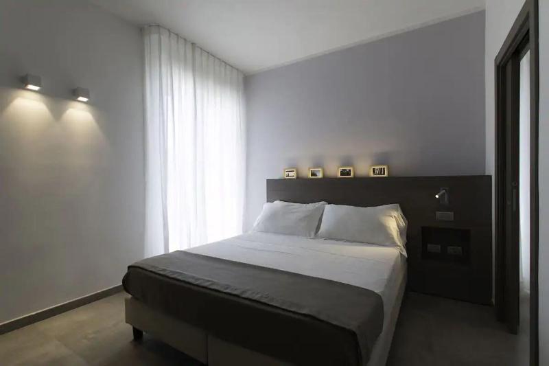 Hotel Eden image