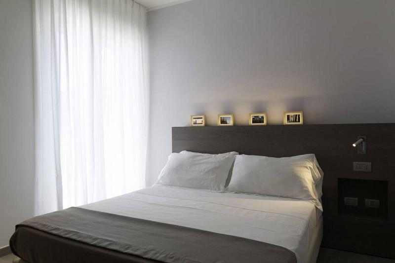 Hotel Eden image