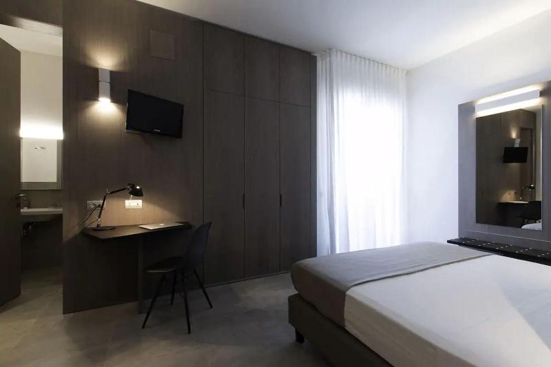 Hotel Eden image