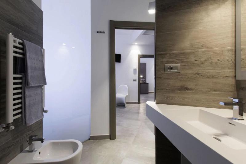 Hotel Eden image
