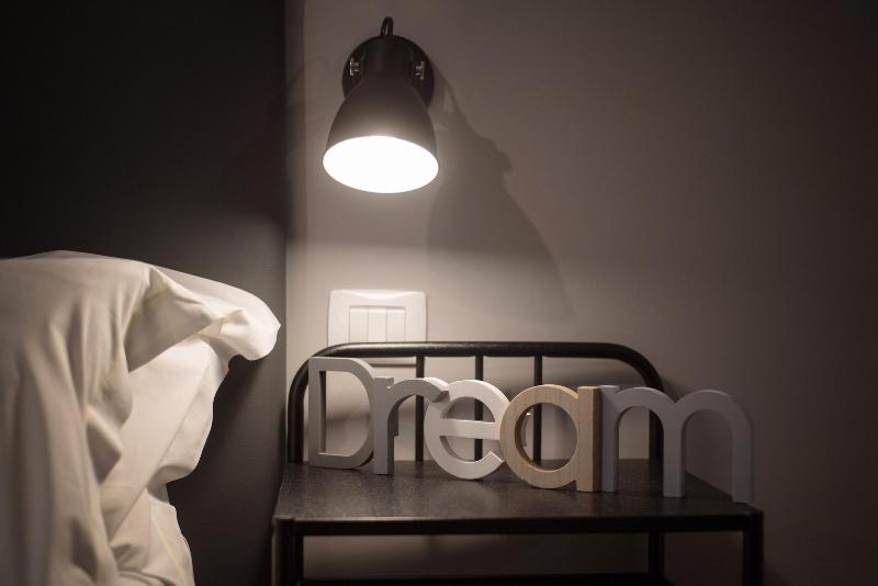 6thLand - Rent Rooms  La Spezia image