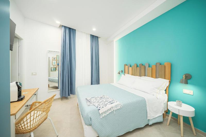 6thLand - Rent Rooms  La Spezia image
