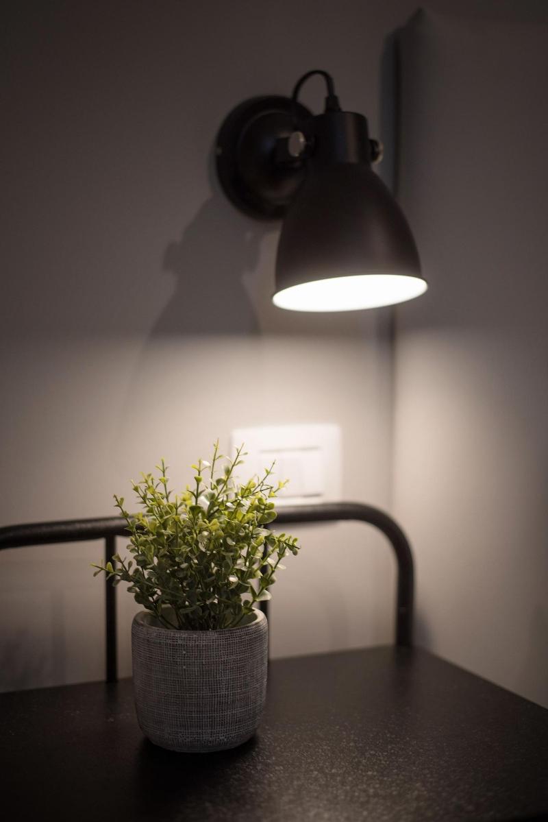 6thLand - Rent Rooms  La Spezia image