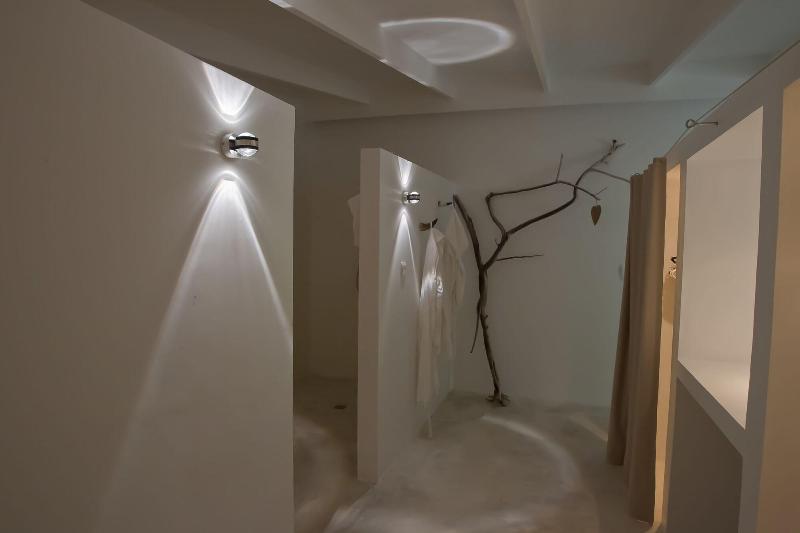 Sorobon Beach Resort & Wellness image