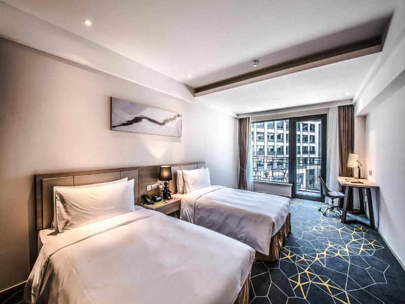 Q-Box Hotel Shanghai Nanqiao image
