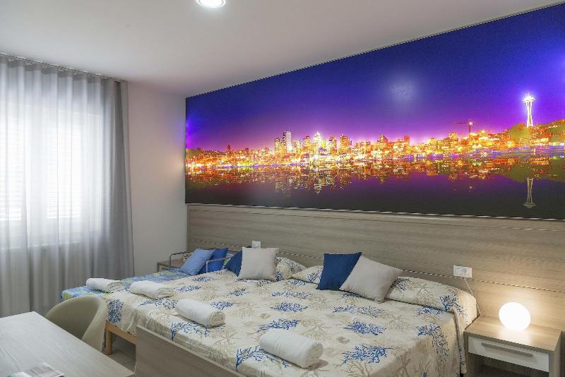 Hotel America image