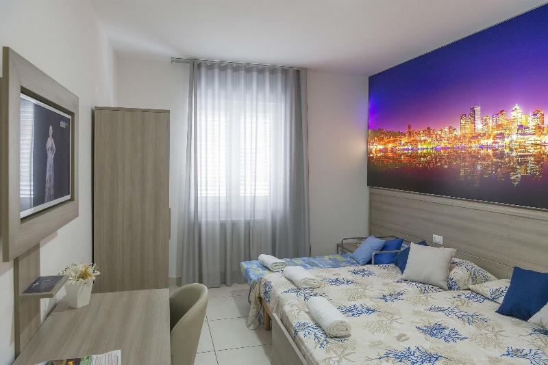 Hotel America image