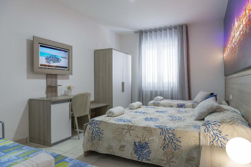 Hotel America image