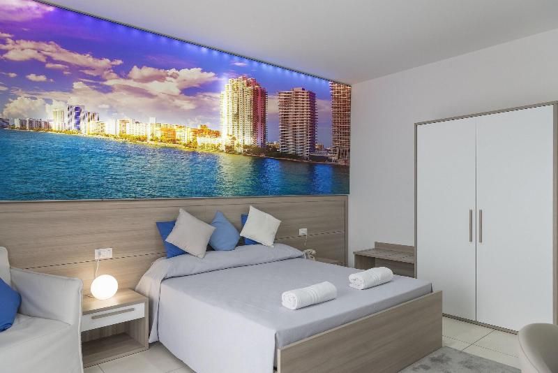 Hotel America image