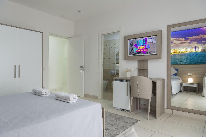 Hotel America image