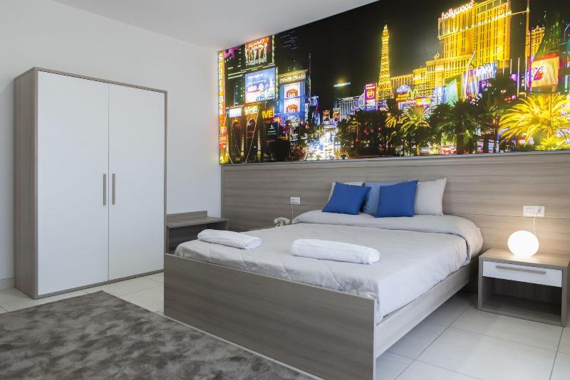Hotel America image