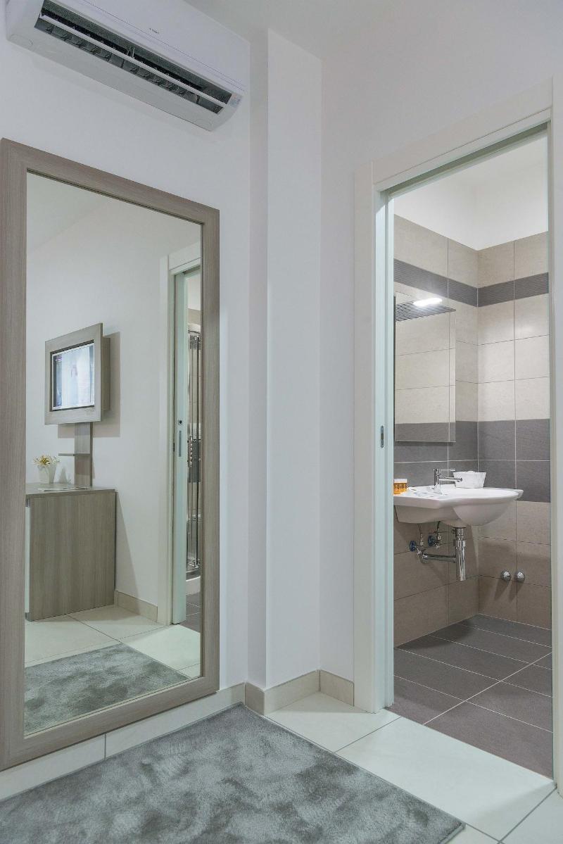 Hotel America image