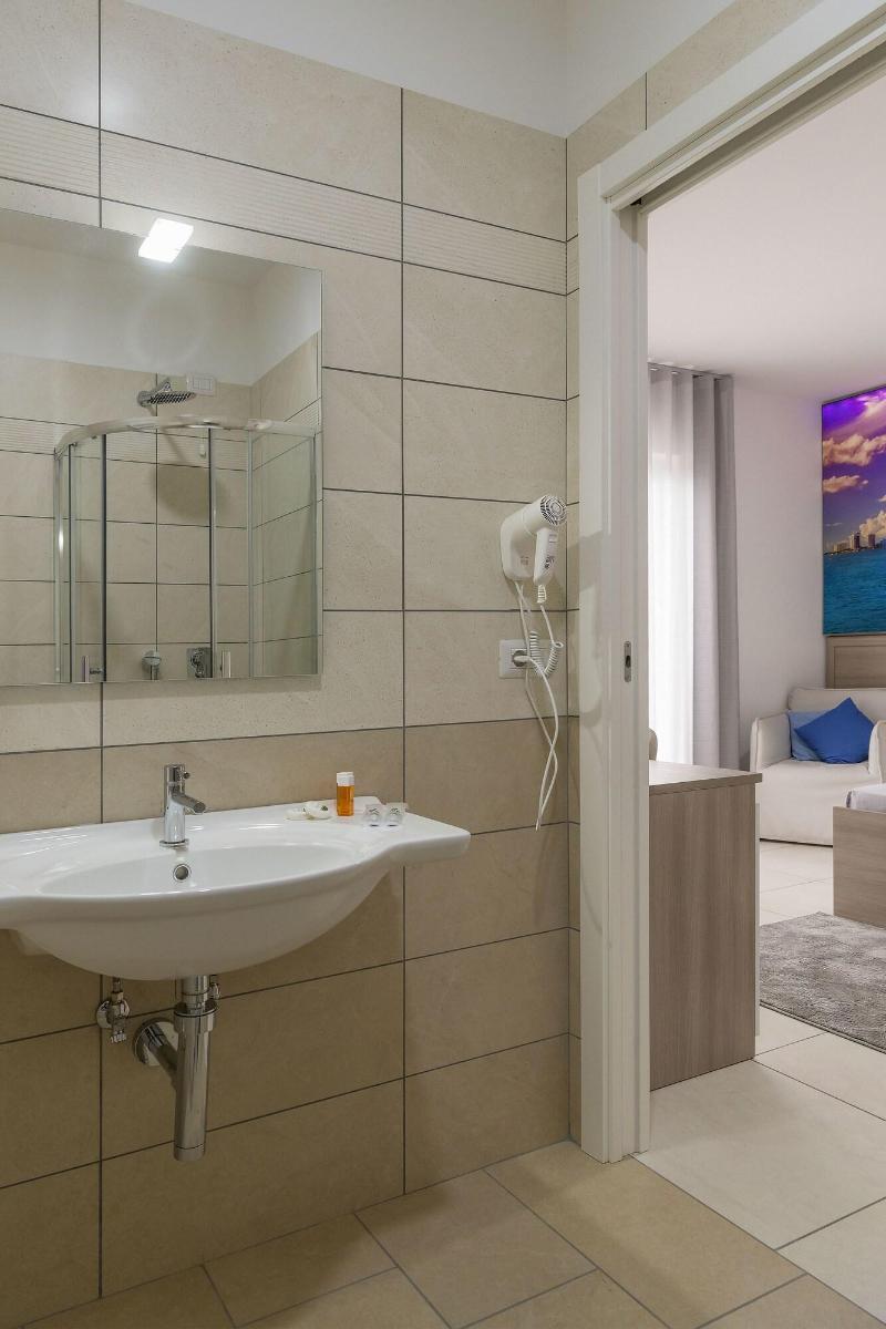 Hotel America image