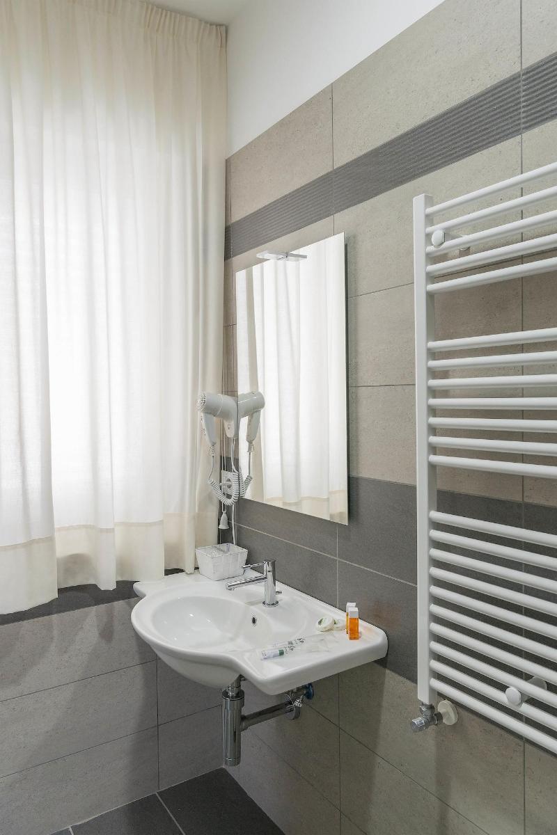 Hotel America image