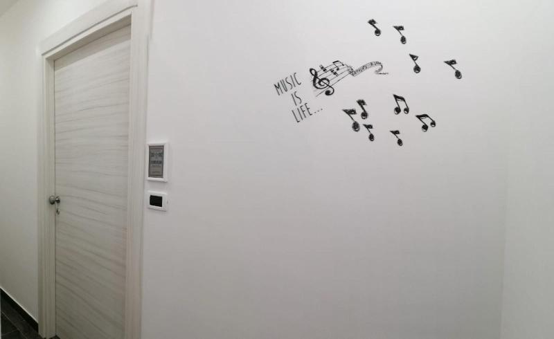 Opera Boutique Rooms image