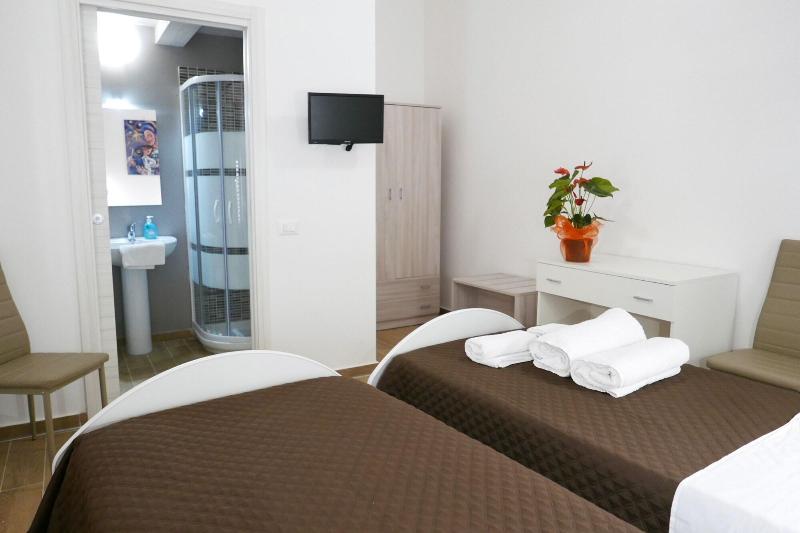 Opera Boutique Rooms image